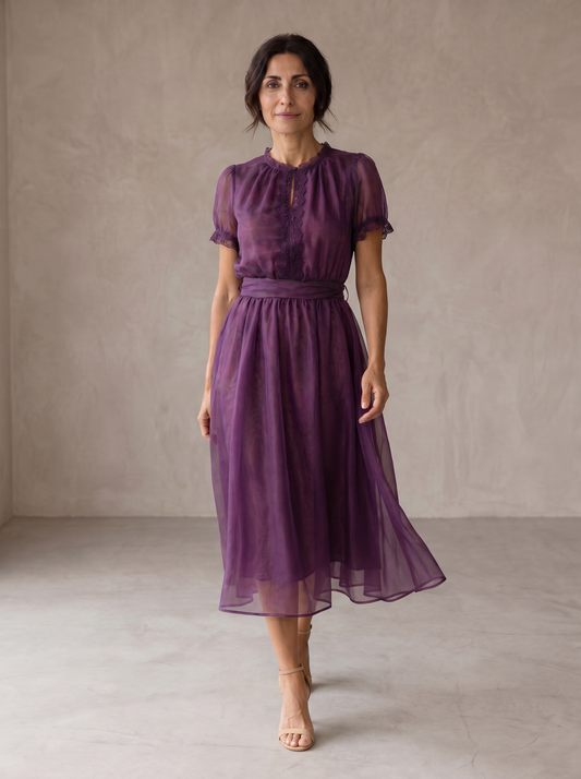 Valentina | Vestido Largo con Escote de Gota y Encaje