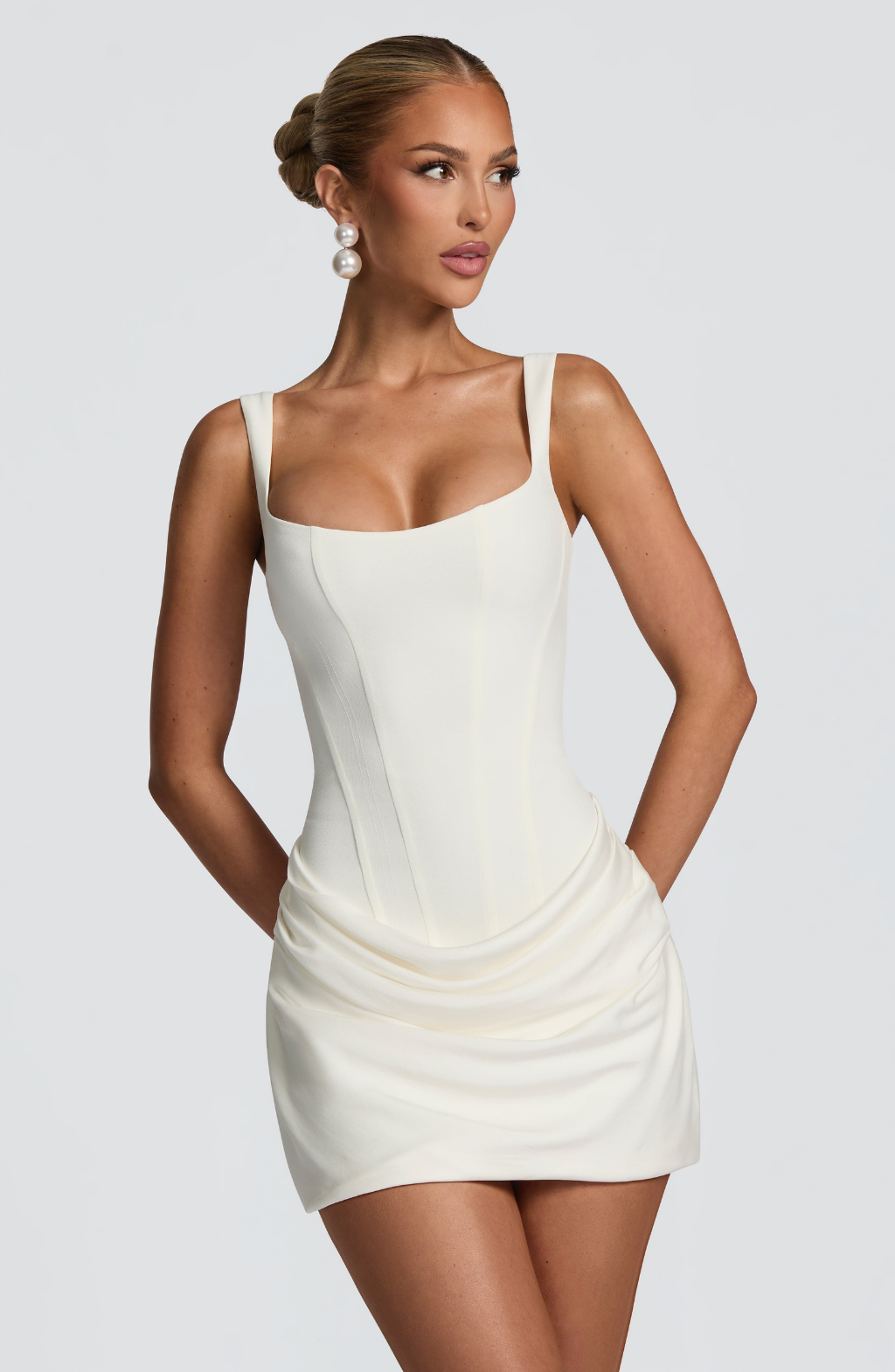 VESTIDO MINI CORSET CON FALDA DRAPEADA