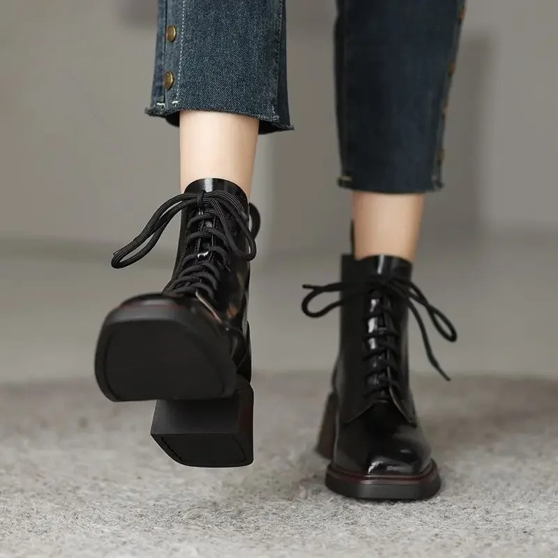 Jovinna Botines Cuadradas
