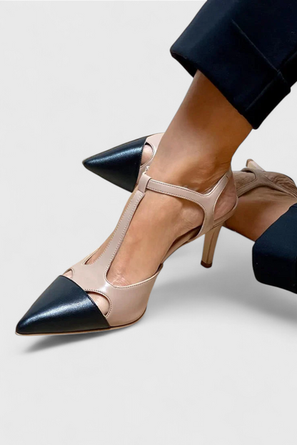 Letitia Tacones de Aguja con Punta Afilada y Correa en T Color Block