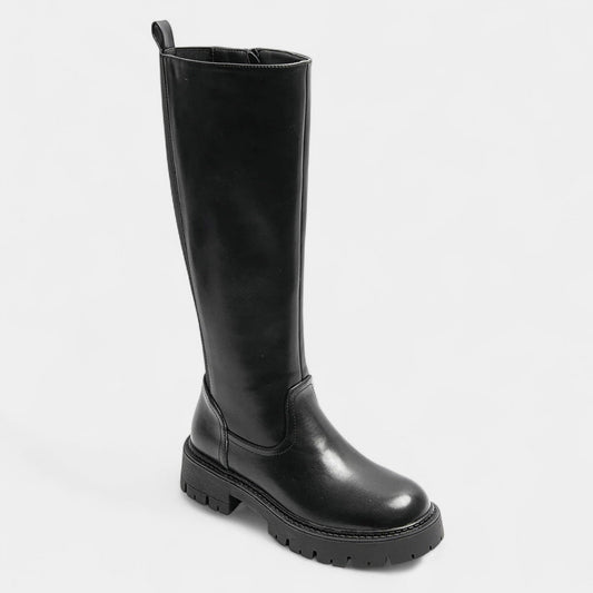 5825 Botas Negras Clásicas