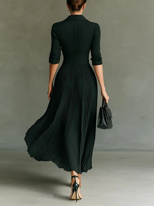VESTIDO MIDI PLISADO CON CINTURA MARCADA