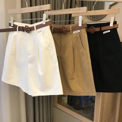 Bianca | Pantalón corto elegante de algodón — Imagen 3