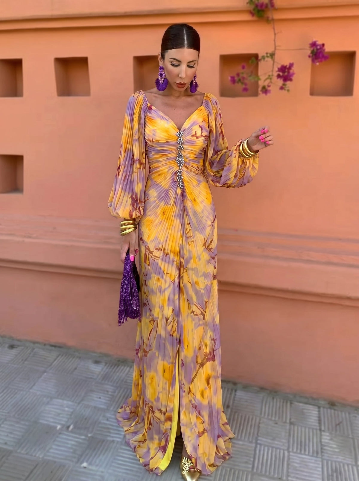 Gregoria | Vestido largo floral con escote profundo — Imagen 1