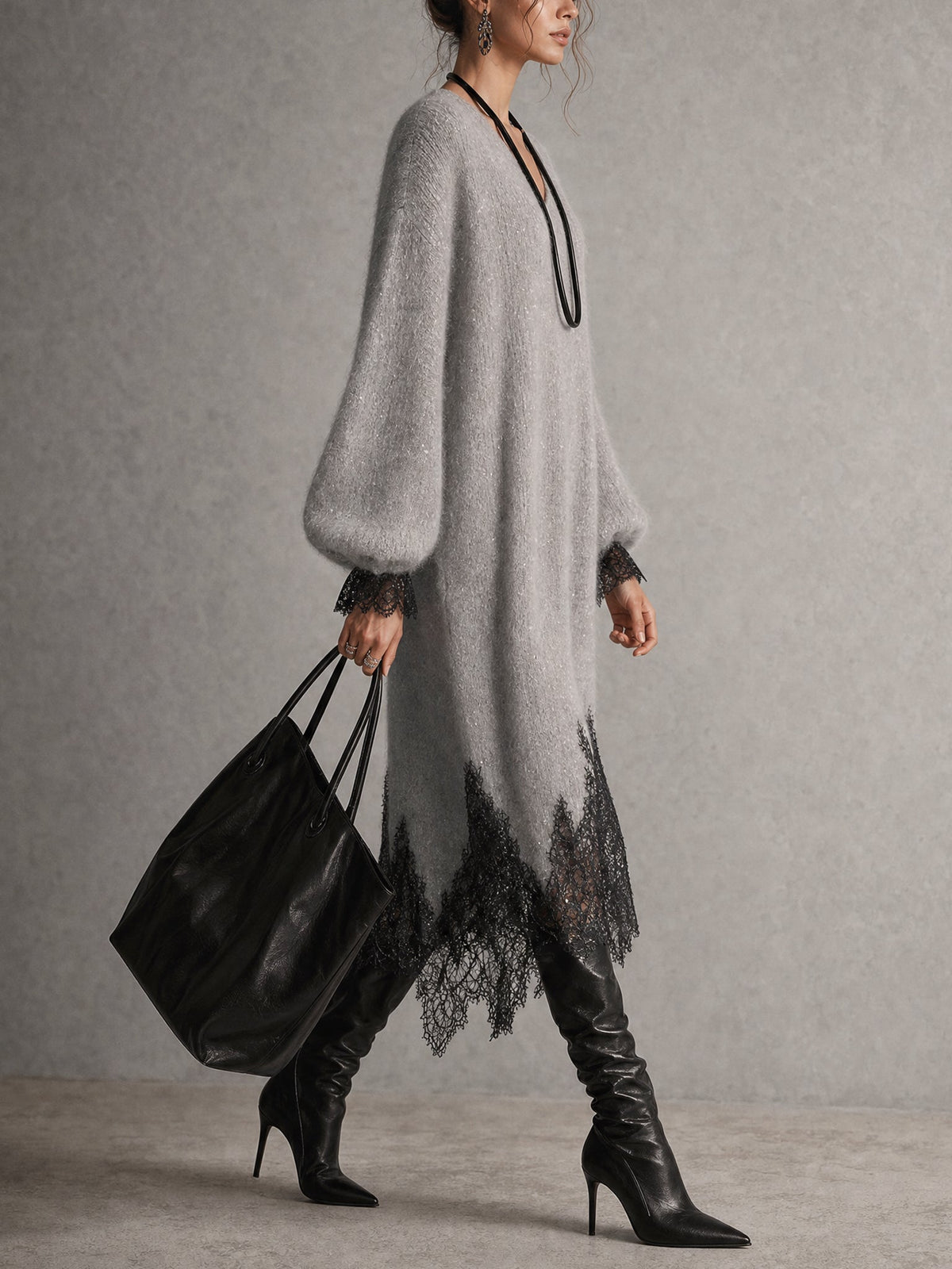 Vestido midi gris de punto con bajo de encaje — Imagen 5
