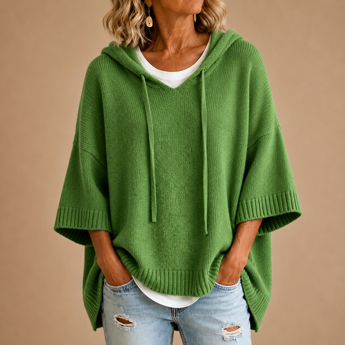 Mirella | Poncho de punto con capucha