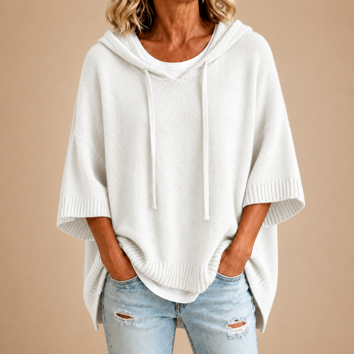Mirella | Poncho de punto con capucha